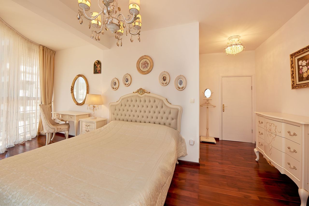 Квартира в Будве, Черногория, 150 м² - фото 9