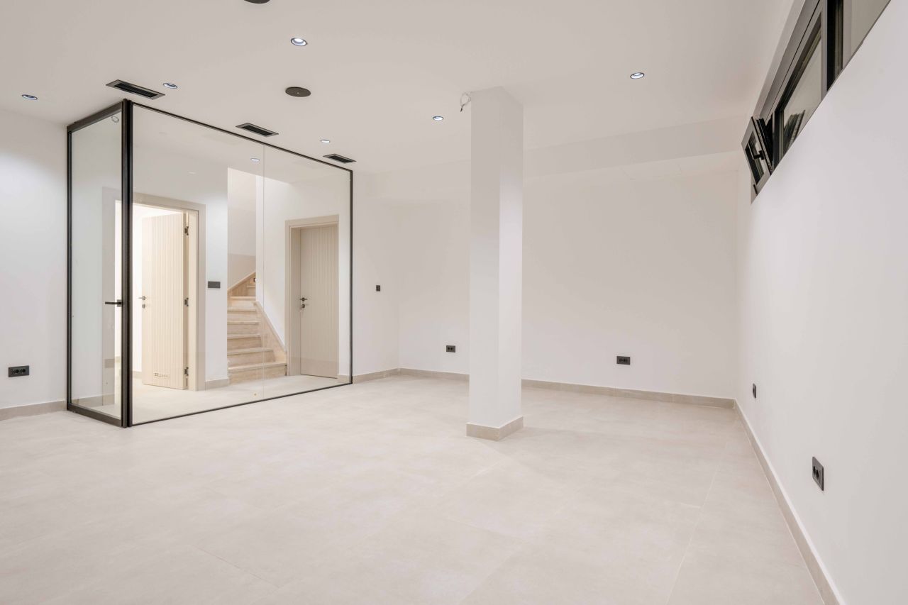 Вилла в Будве, Черногория, 240 м² - фото 8