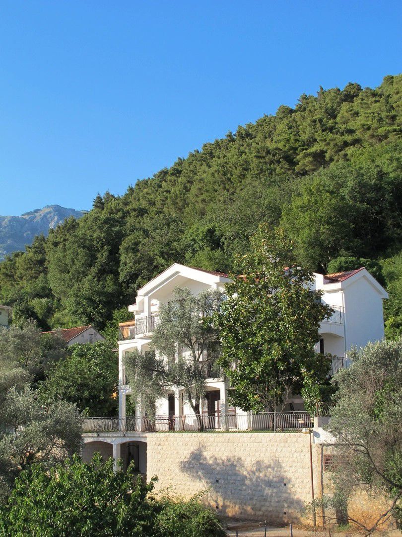 Вилла в Будве, Черногория, 358 м² - фото 9