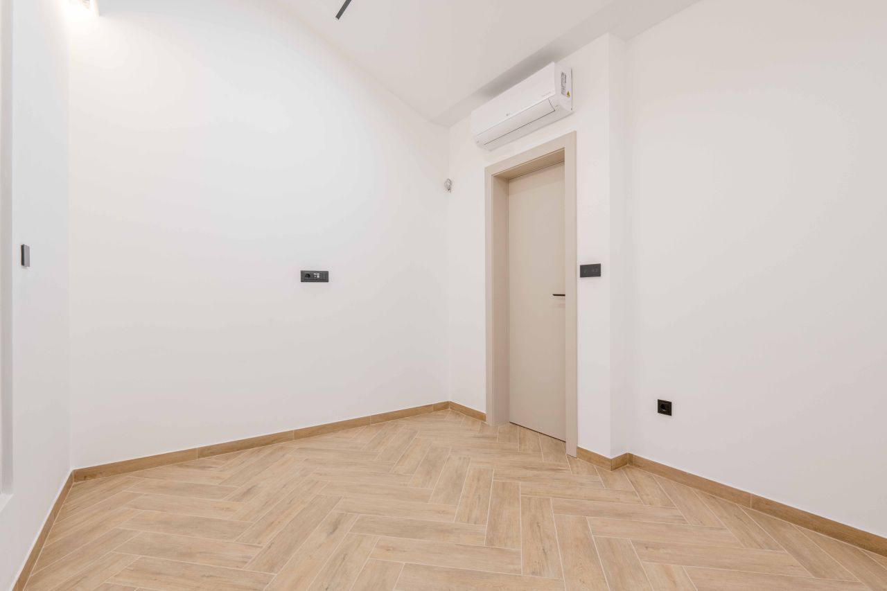 Вилла в Будве, Черногория, 240 м² - фото 12