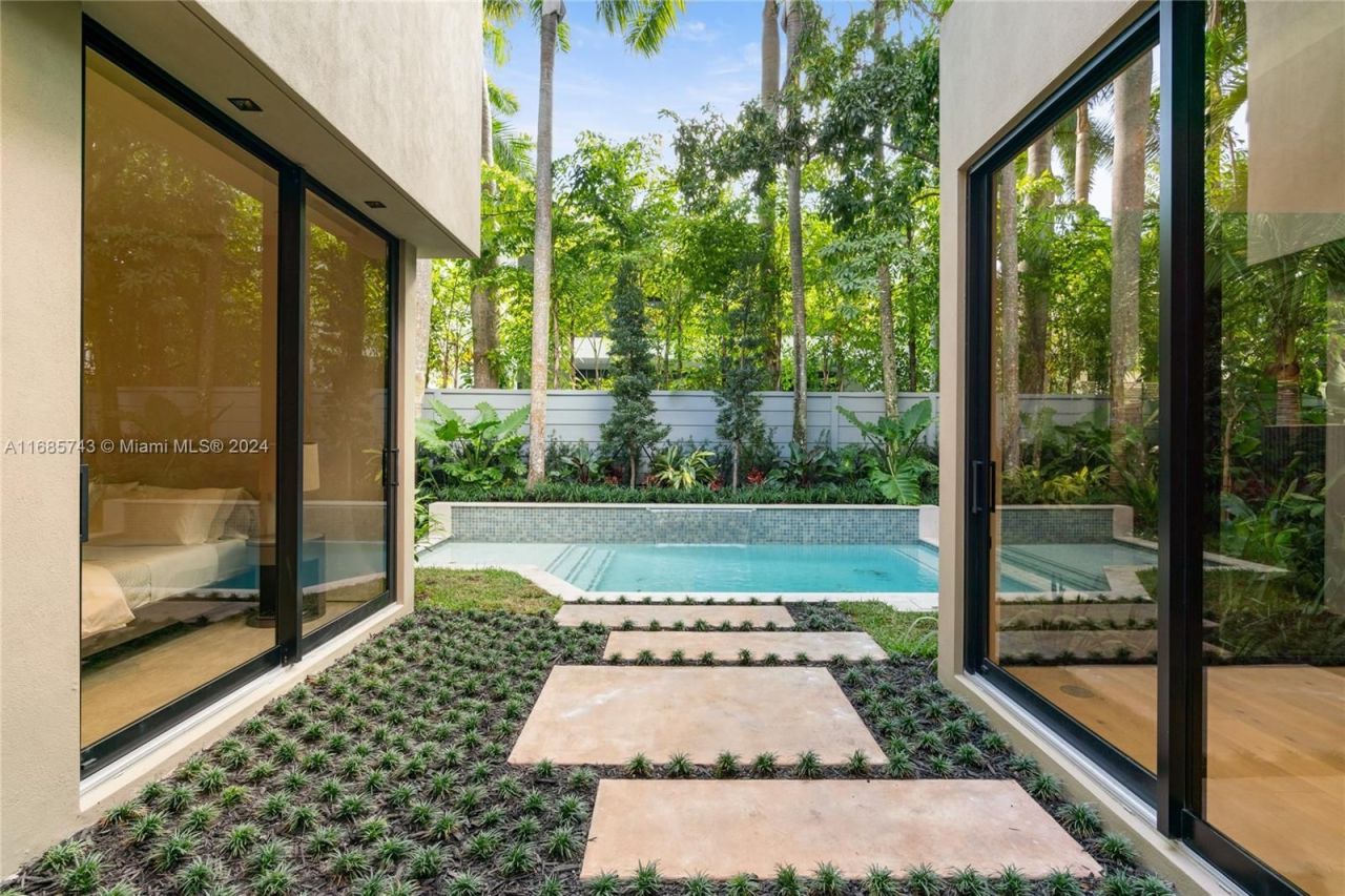 Дом в Майами, США, 300 м² - фото 12