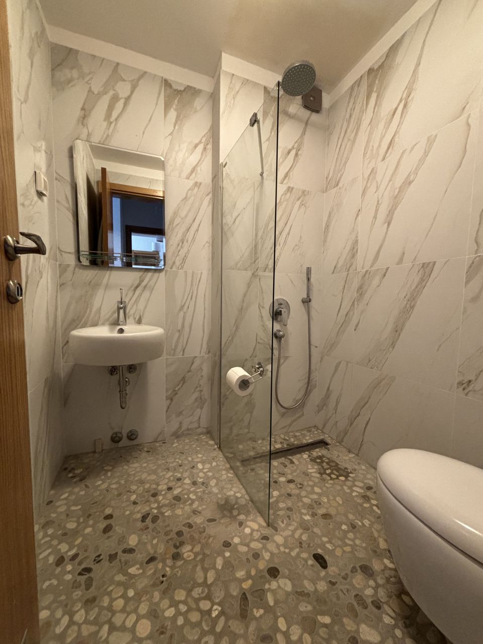 Квартира в Доброте, Черногория, 78 м² - фото 12