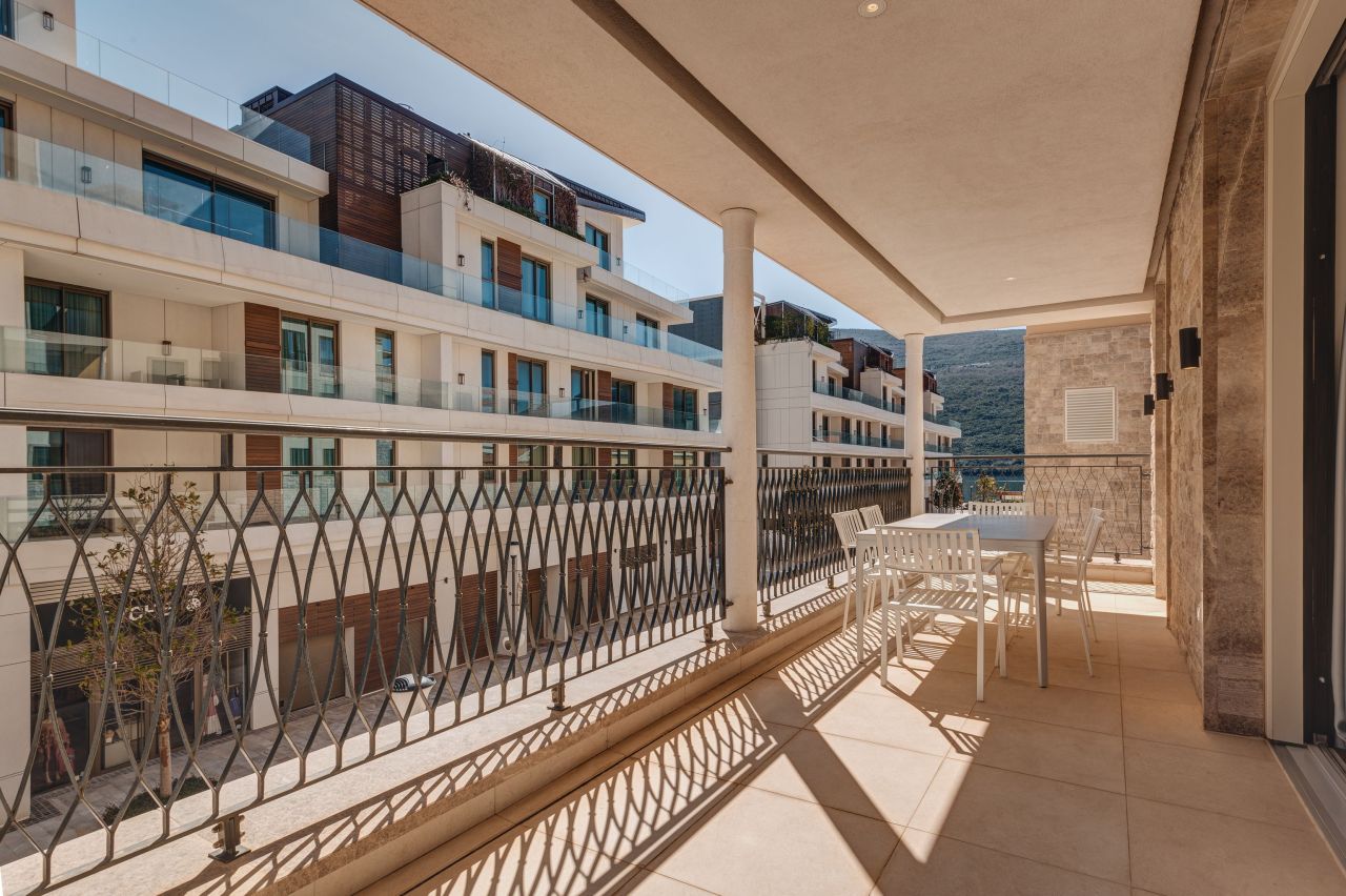 Апартаменты в Херцег-Нови, Черногория, 170 м² - фото 11