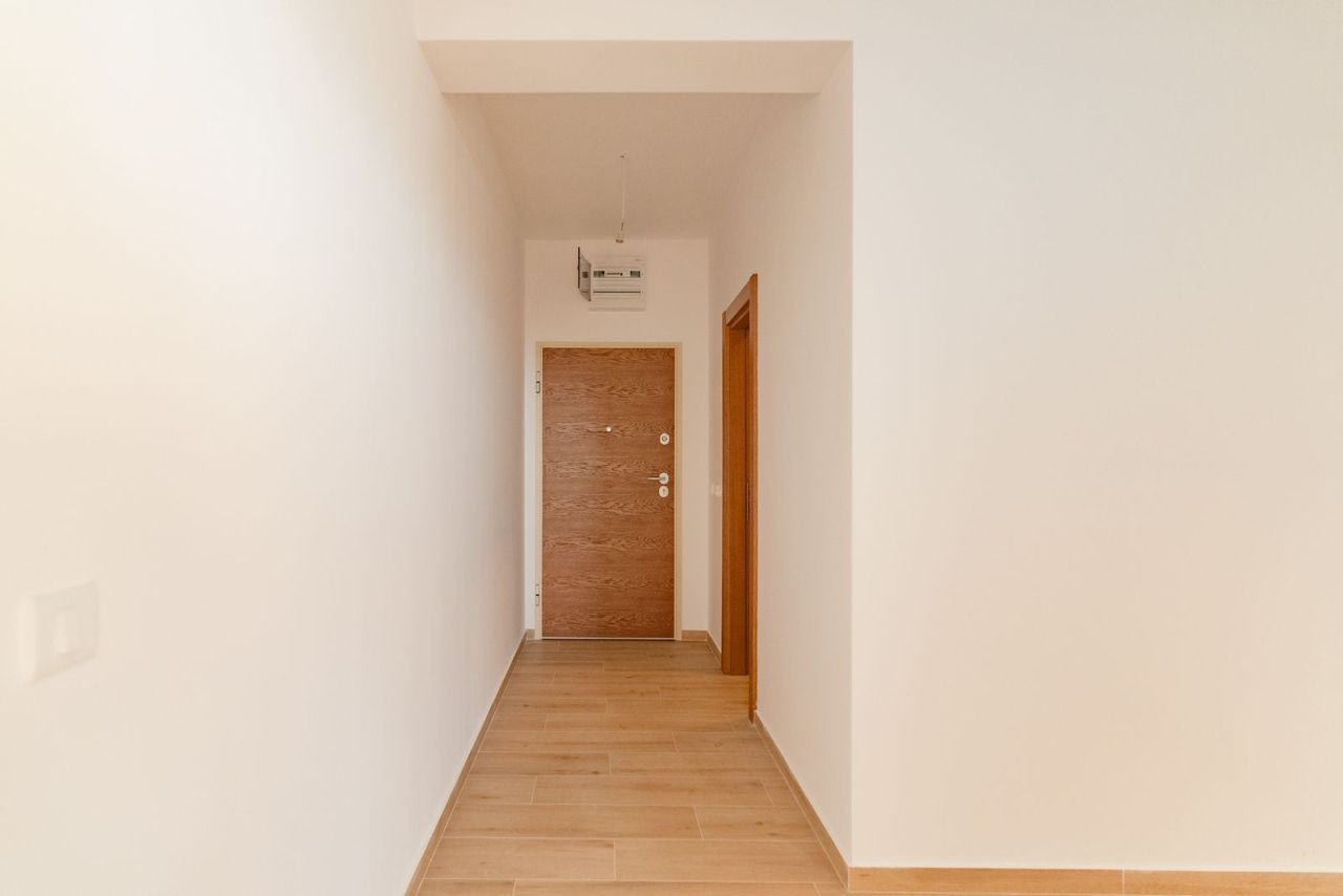 Квартира в Будве, Черногория, 73 м² - фото 15