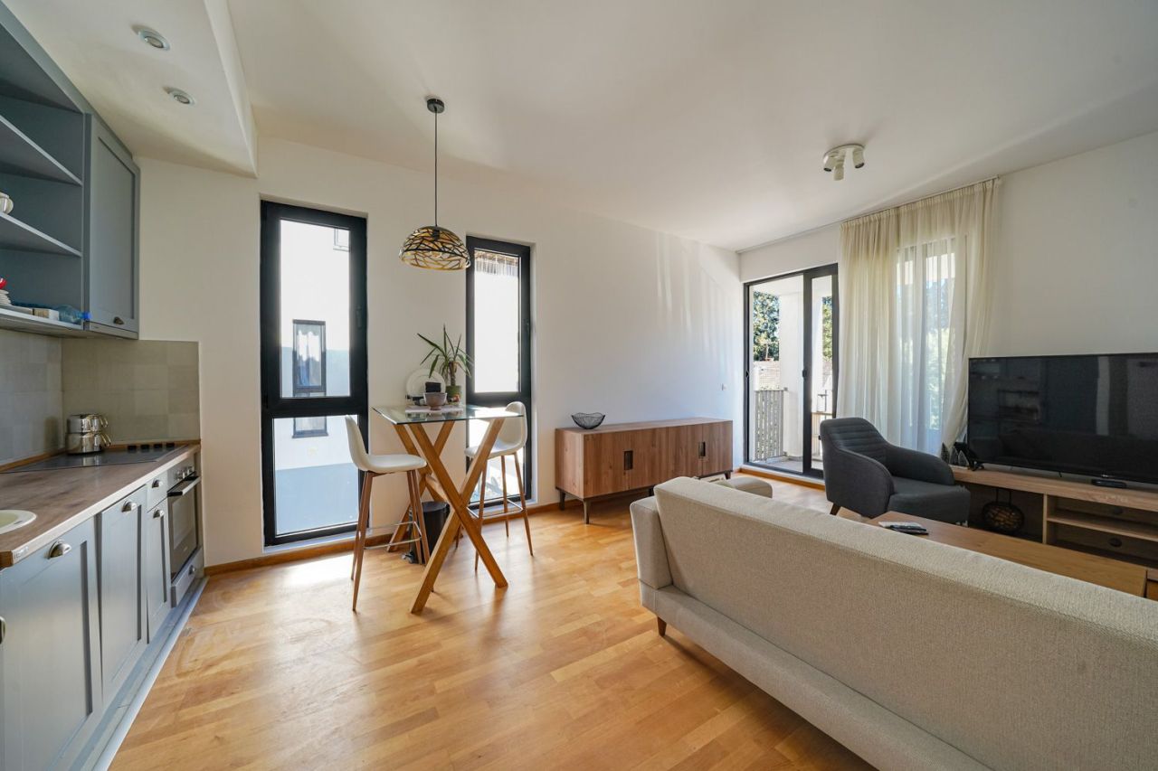 Квартира в Тивате, Черногория, 67 м² - фото 5