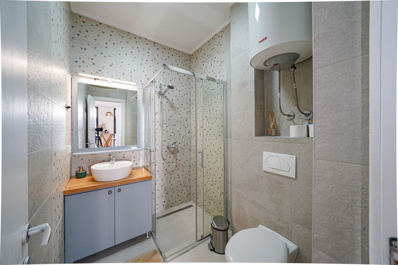 Квартира в Тивате, Черногория, 67 м² - фото 10