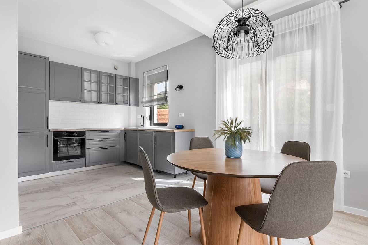 Квартира в Тивате, Черногория, 82 м² - фото 2