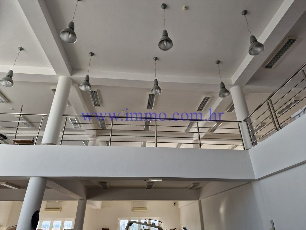 Коммерческая недвижимость в Шибенике, Хорватия, 1 400 м² - фото 8