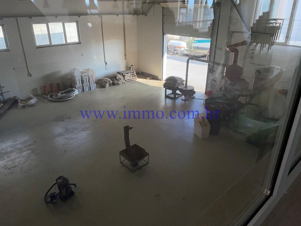 Коммерческая недвижимость в Шибенике, Хорватия, 1 400 м² - фото 9