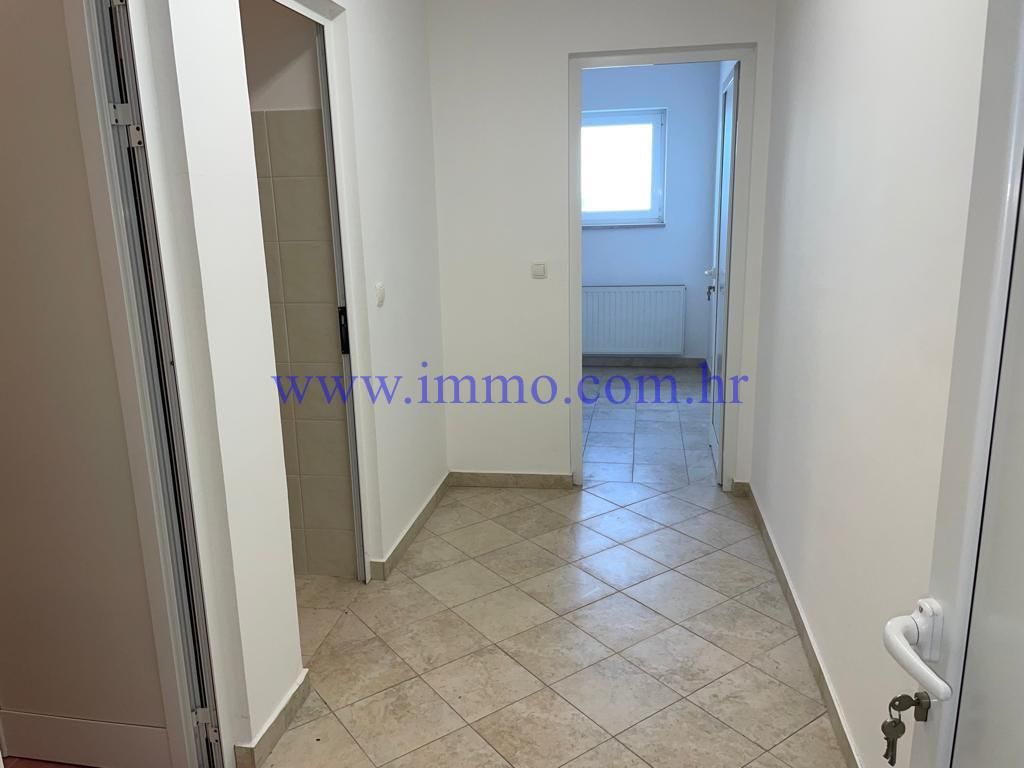 Коммерческая недвижимость в Шибенике, Хорватия, 1 400 м² - фото 12