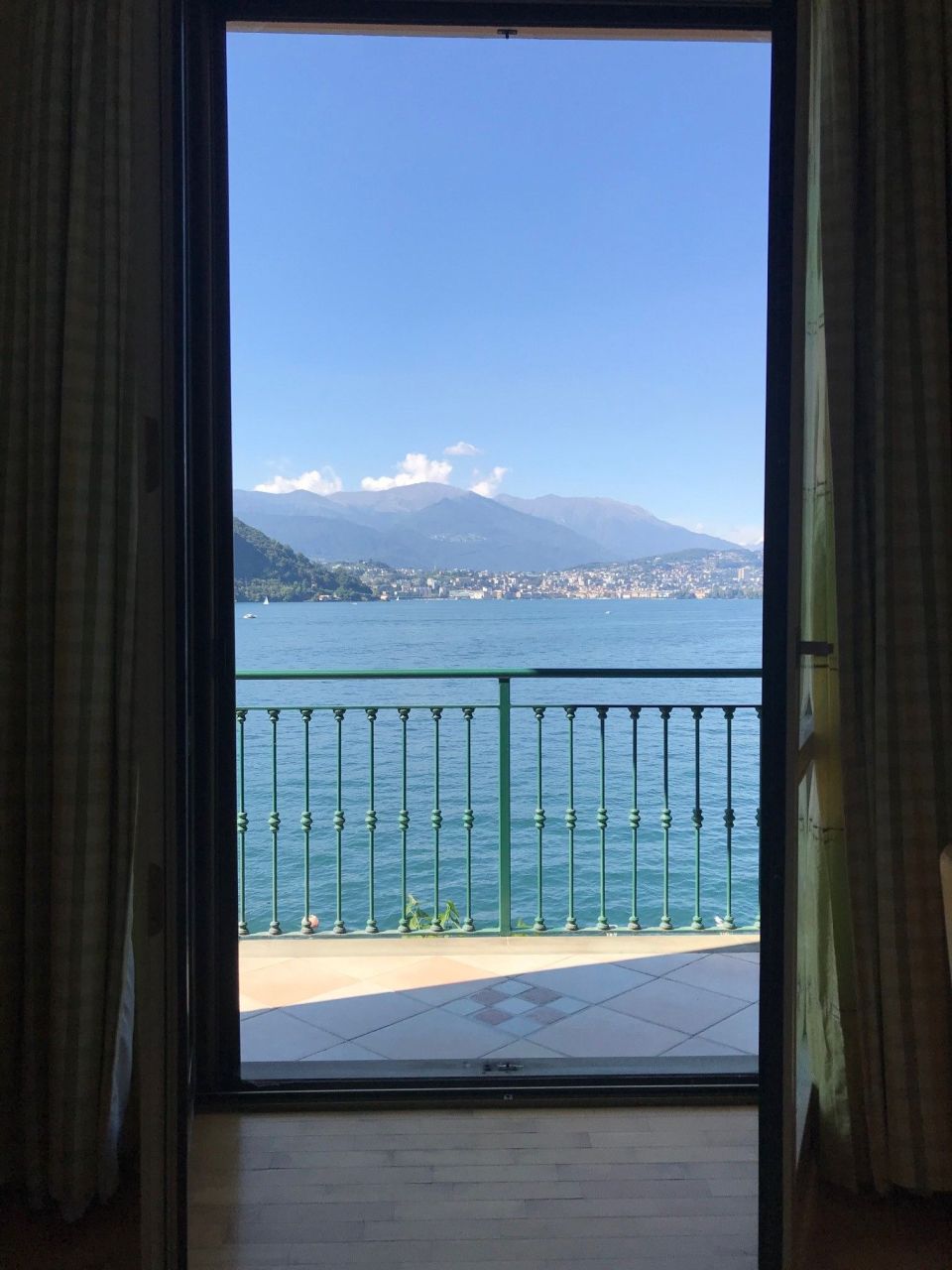 Квартира в Кампионе-д'Италия, Италия, 300 м² - фото 6