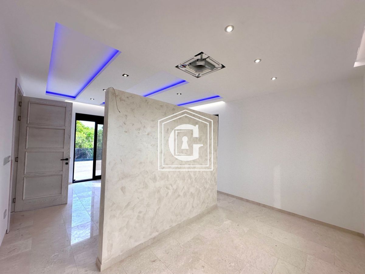 Вилла в Кримовице, Черногория, 210 м² - фото 4