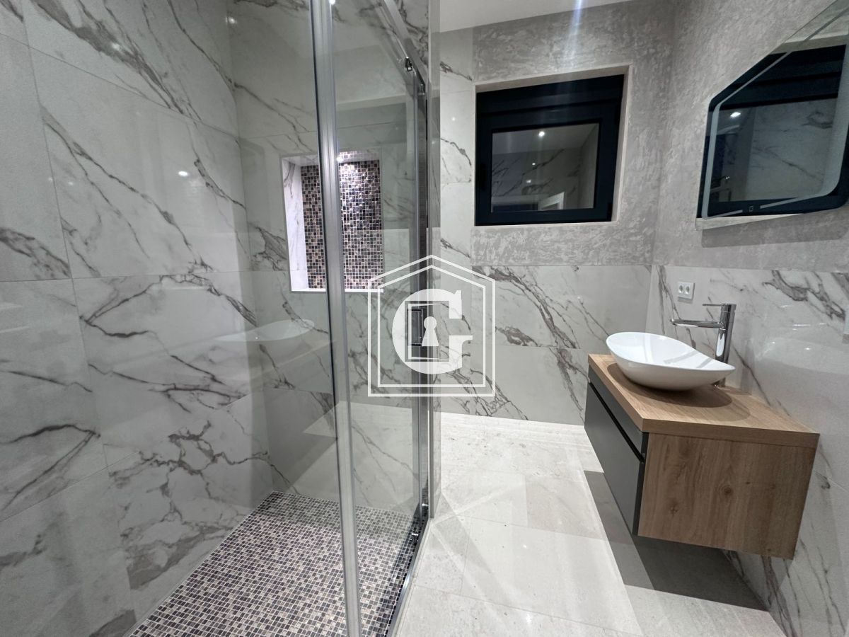 Вилла в Кримовице, Черногория, 210 м² - фото 14