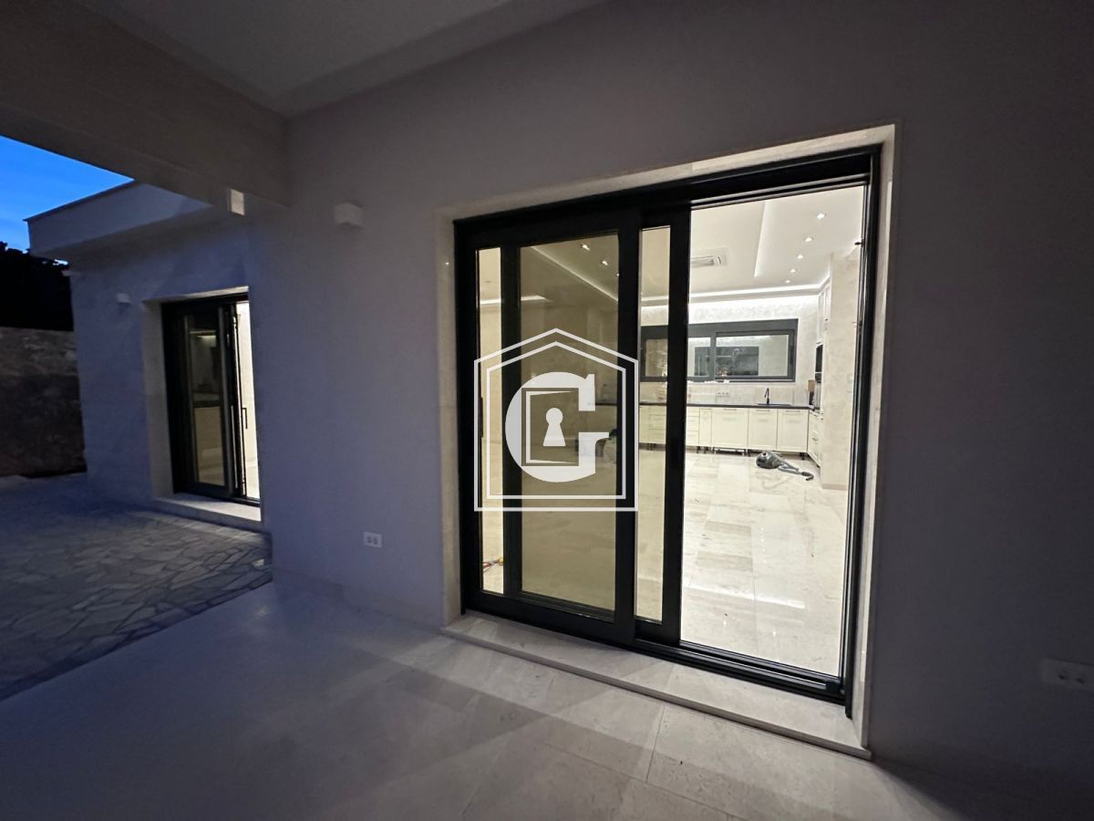 Вилла в Кримовице, Черногория, 210 м² - фото 16