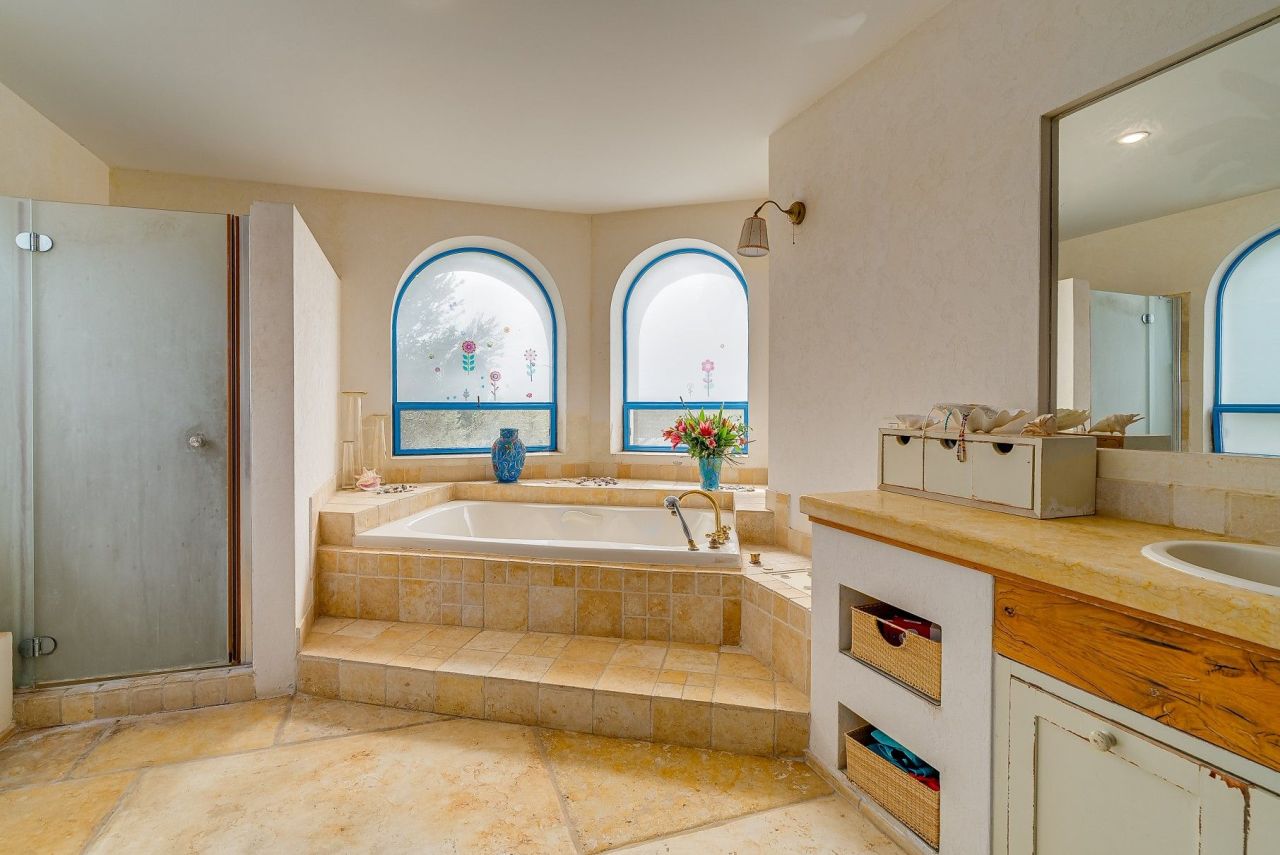 Вилла в Кейсарии, Израиль, 700 м² - фото 7