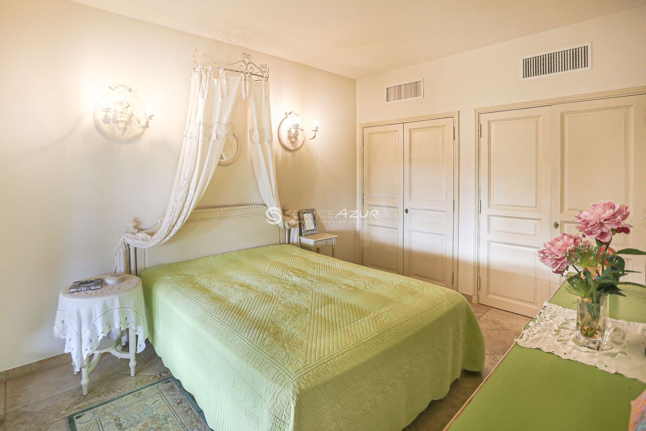 Вилла в Сен-Тропе, Франция, 280 м² - фото 12