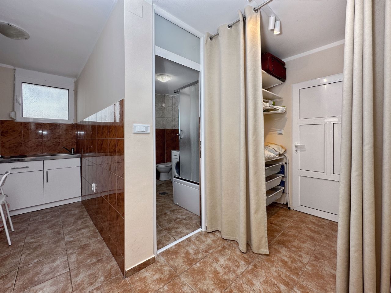 Квартира в Баре, Черногория, 43 м² - фото 10