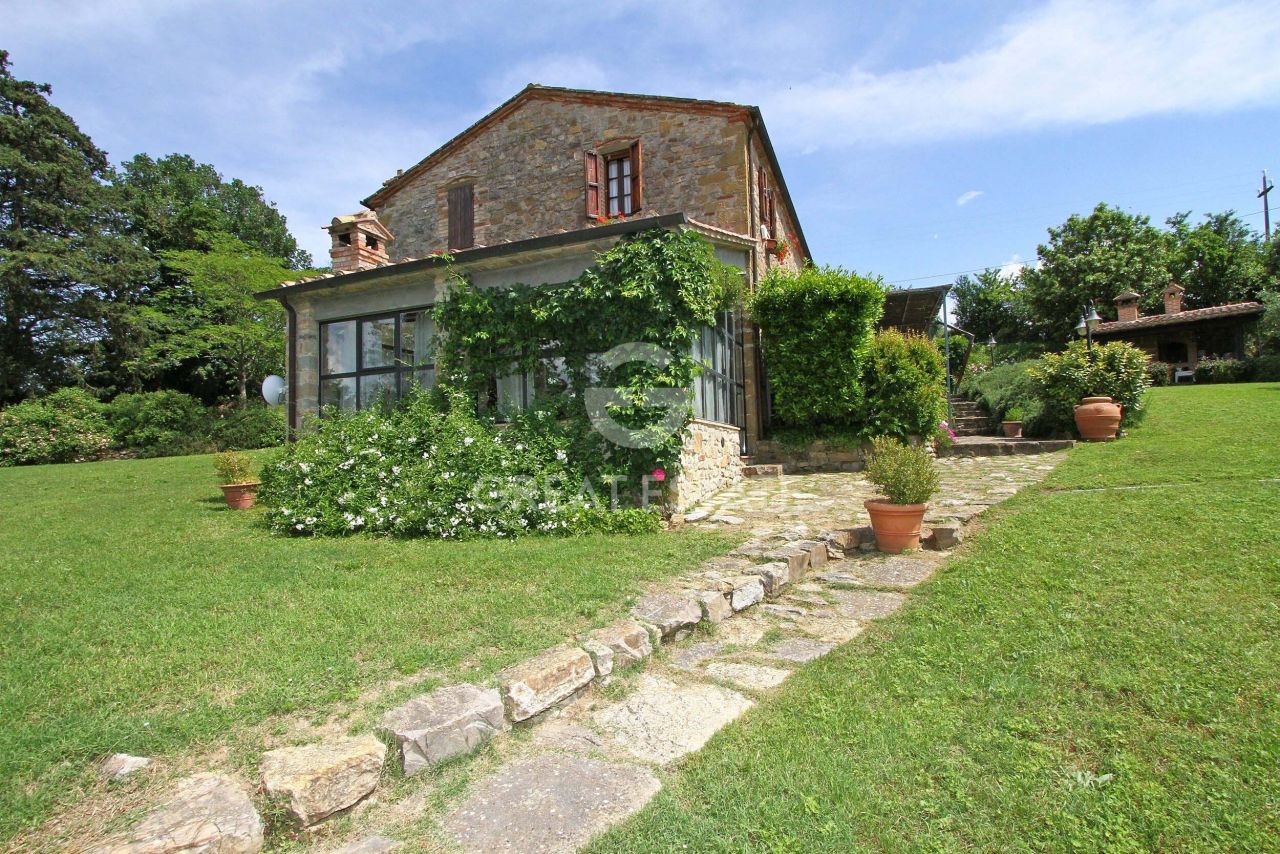 Дом в Пассиньяно-суль-Тразимено, Италия, 451.2 м² - фото 3