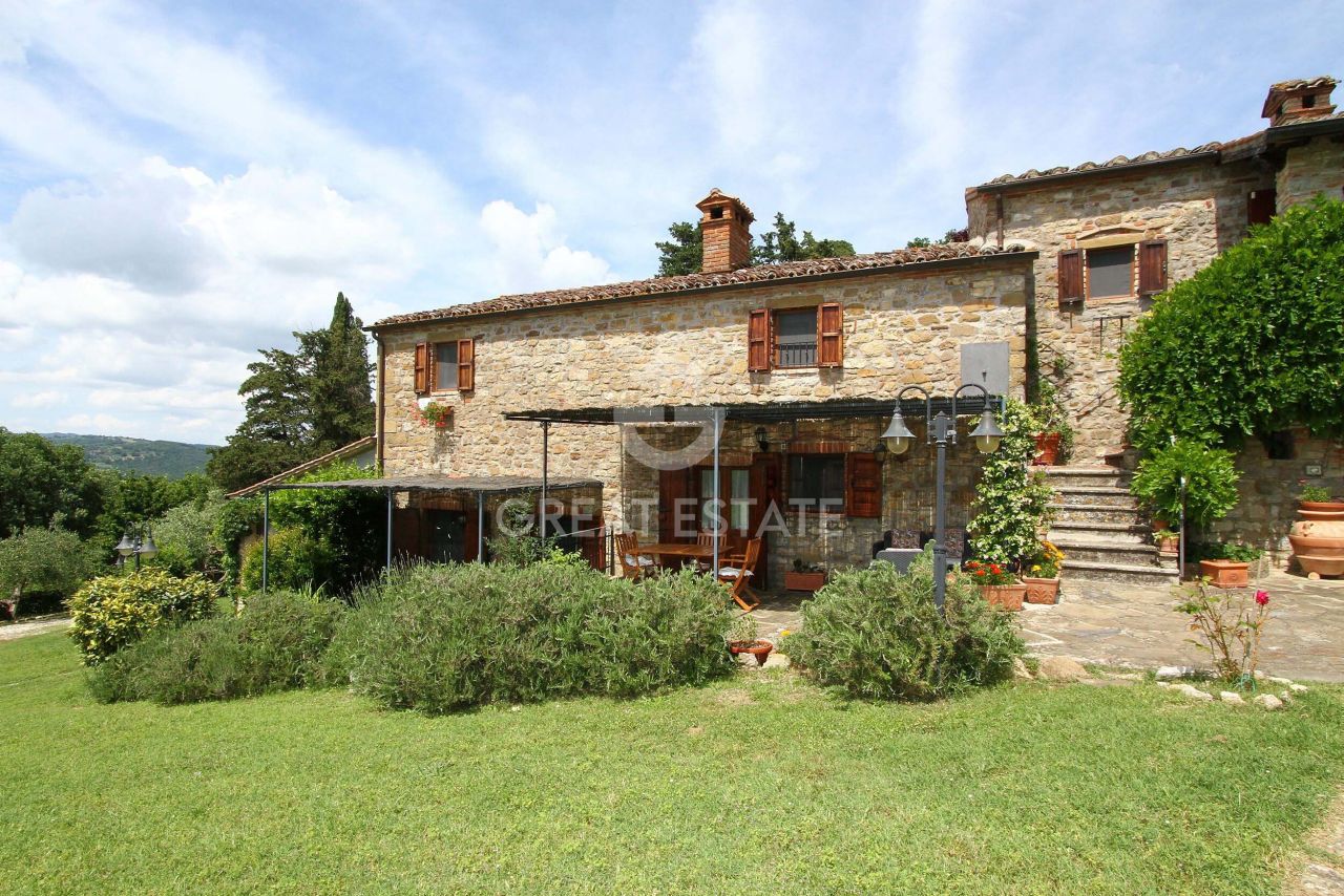 Дом в Пассиньяно-суль-Тразимено, Италия, 451.2 м² - фото 4