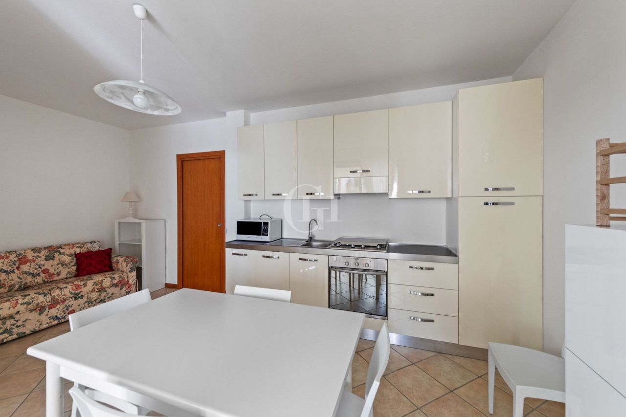 Апартаменты у озера Гарда, Италия, 72 м² - фото 7