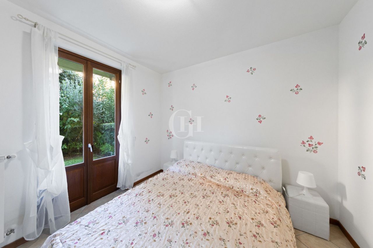 Апартаменты у озера Гарда, Италия, 72 м² - фото 13