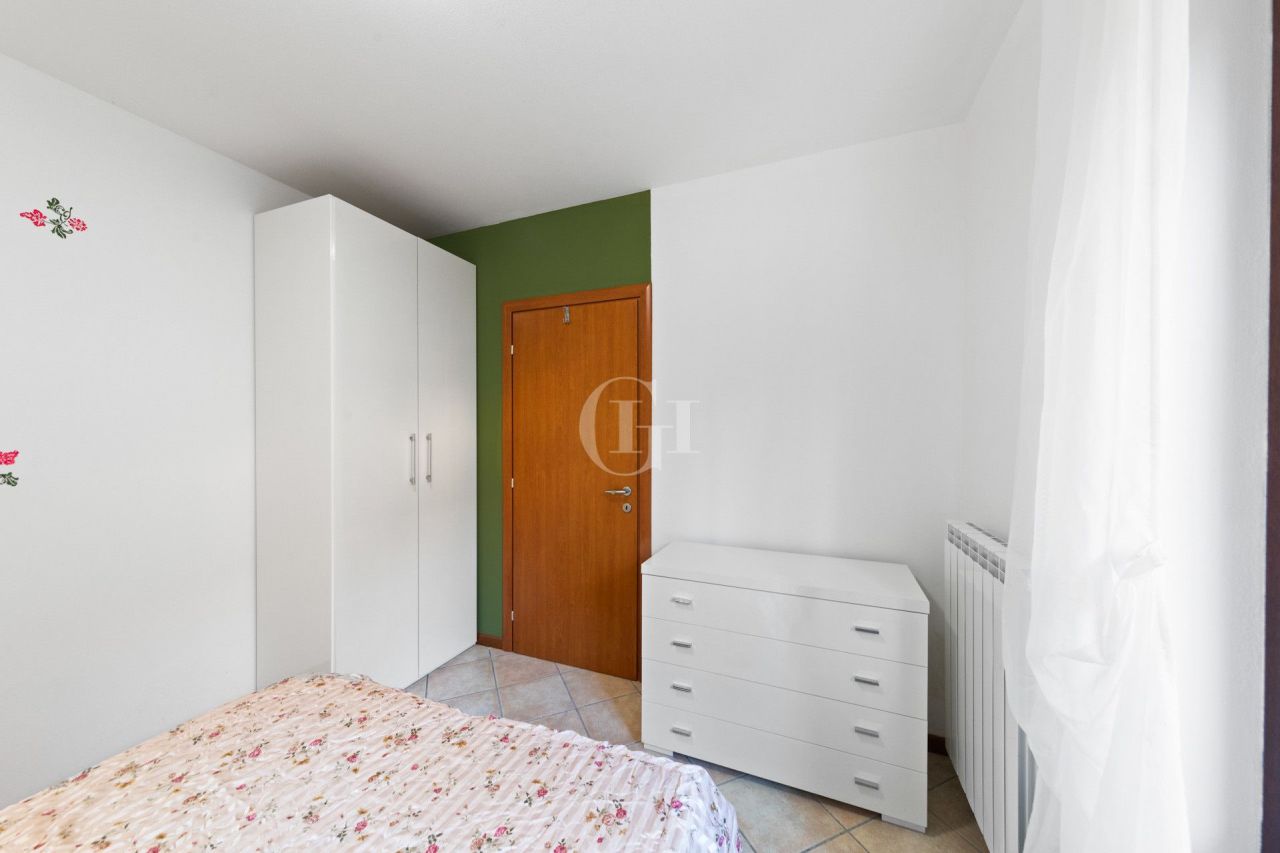 Апартаменты у озера Гарда, Италия, 72 м² - фото 14