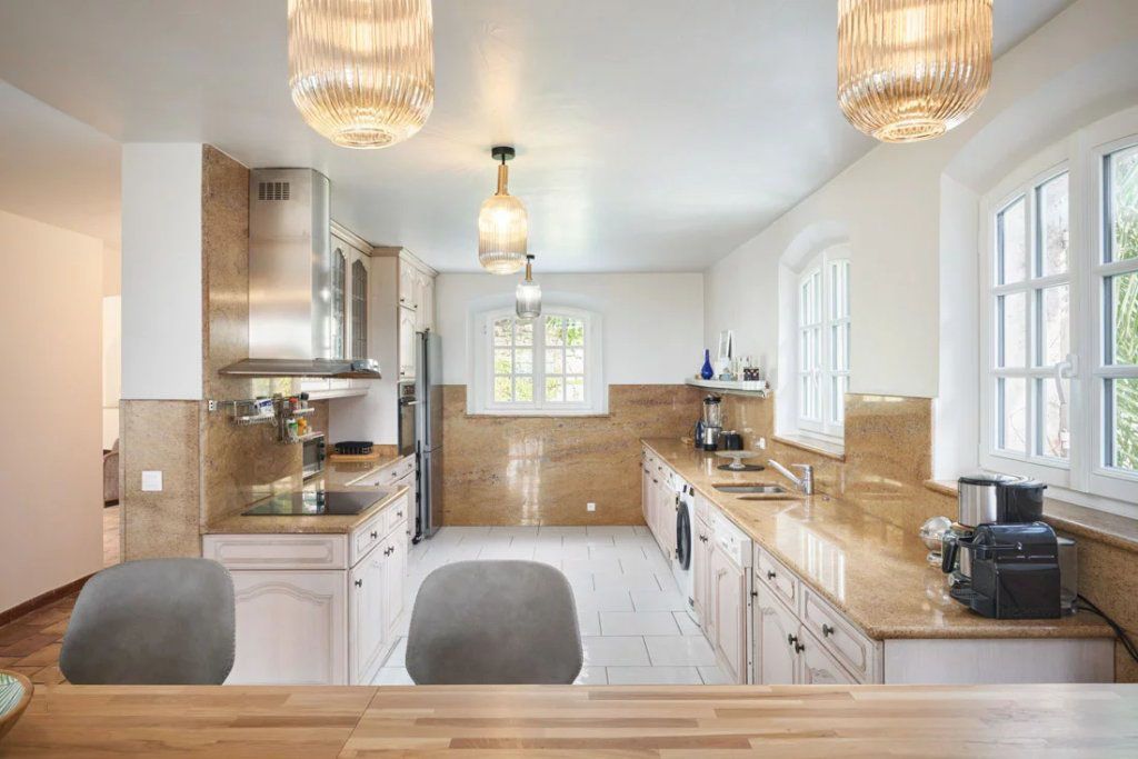 Вилла в Мужене, Франция, 271 м² - фото 8