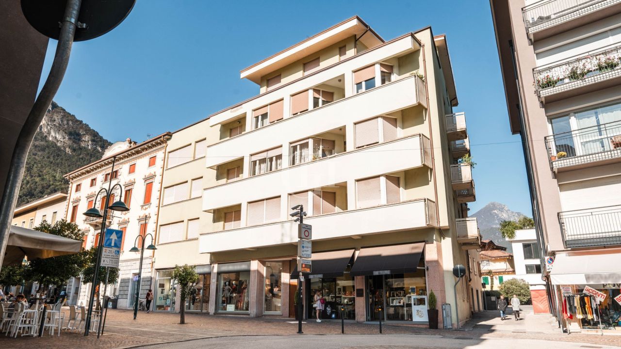 Апартаменты у озера Гарда, Италия, 155 м² - фото 5