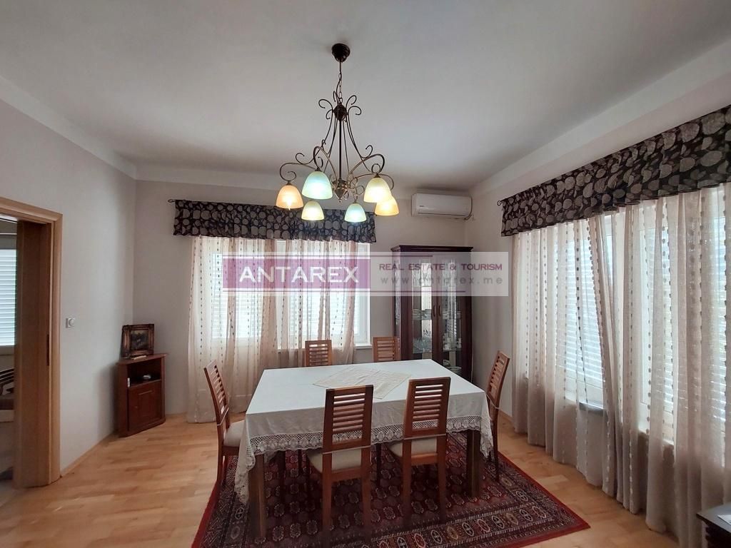 Вилла в Кумборе, Черногория, 225 м² - фото 4