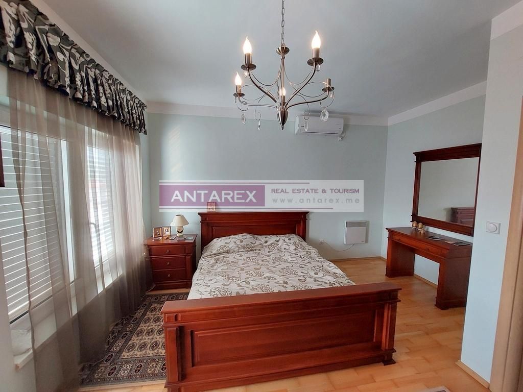 Вилла в Кумборе, Черногория, 225 м² - фото 9