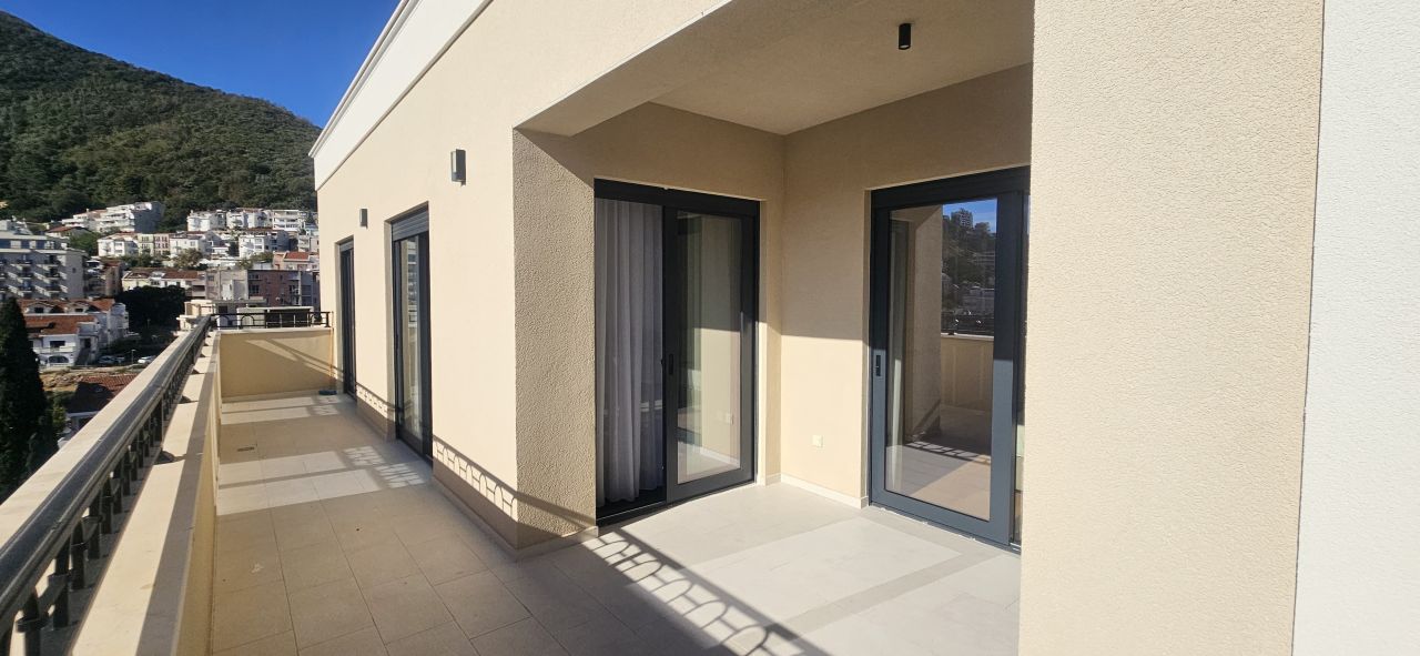 Апартаменты в Будве, Черногория, 150 м² - фото 16