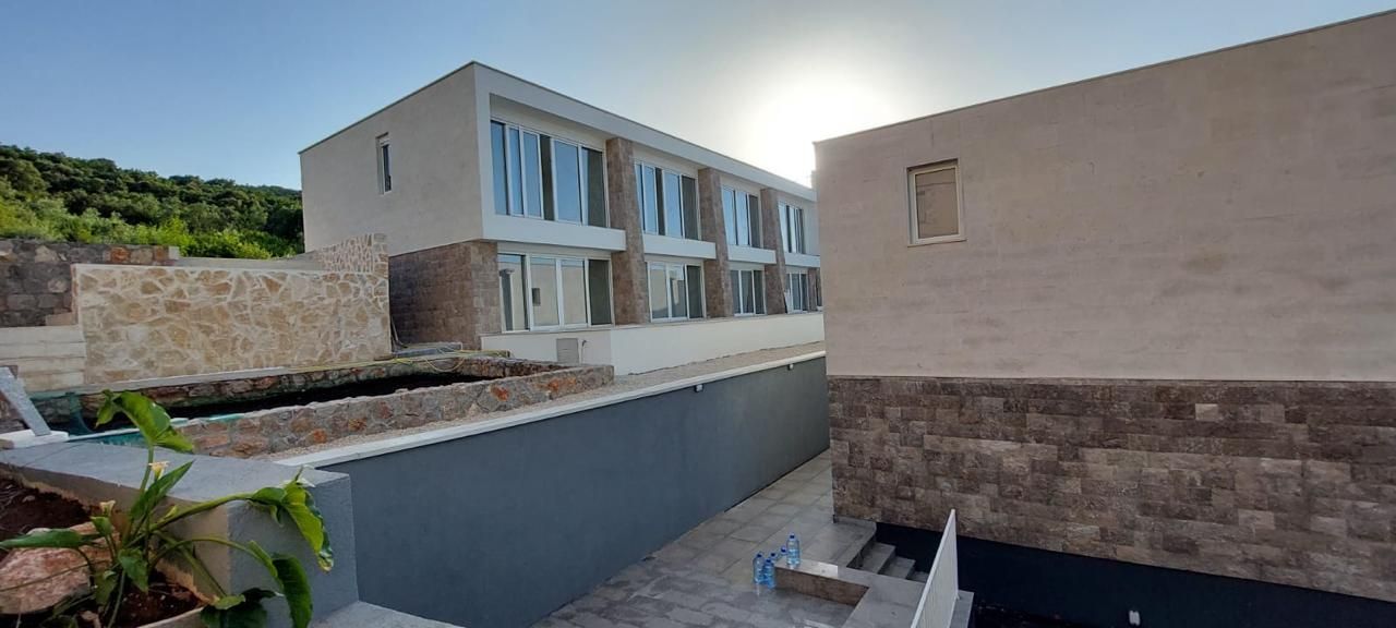 Дом на полуострове Луштица, Черногория, 90 м² - фото 2