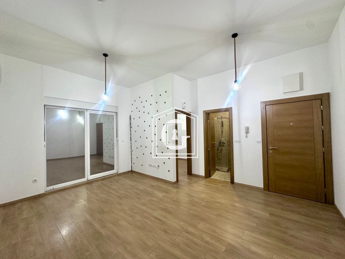 Коммерческая недвижимость в Будве, Черногория, 43 м² - фото 3