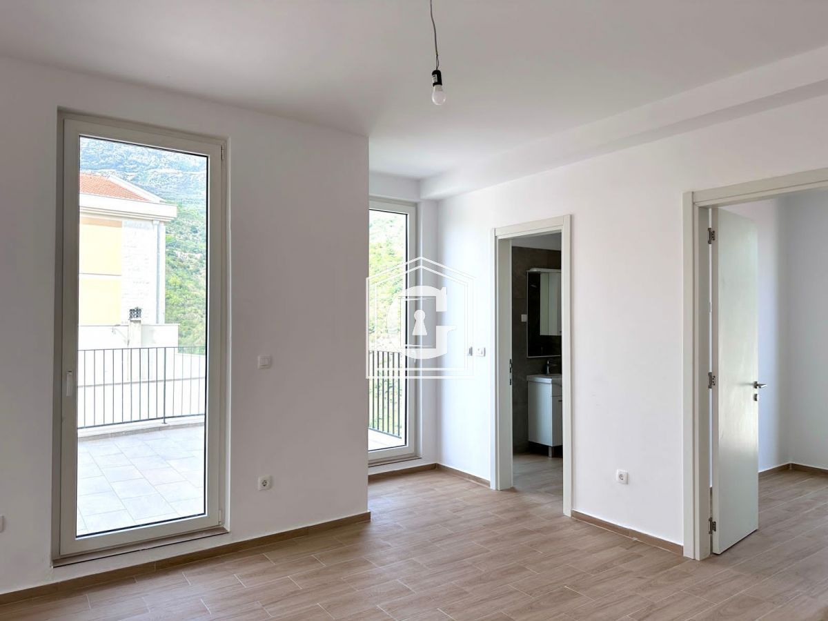 Апартаменты в Бечичи, Черногория, 69 м² - фото 4