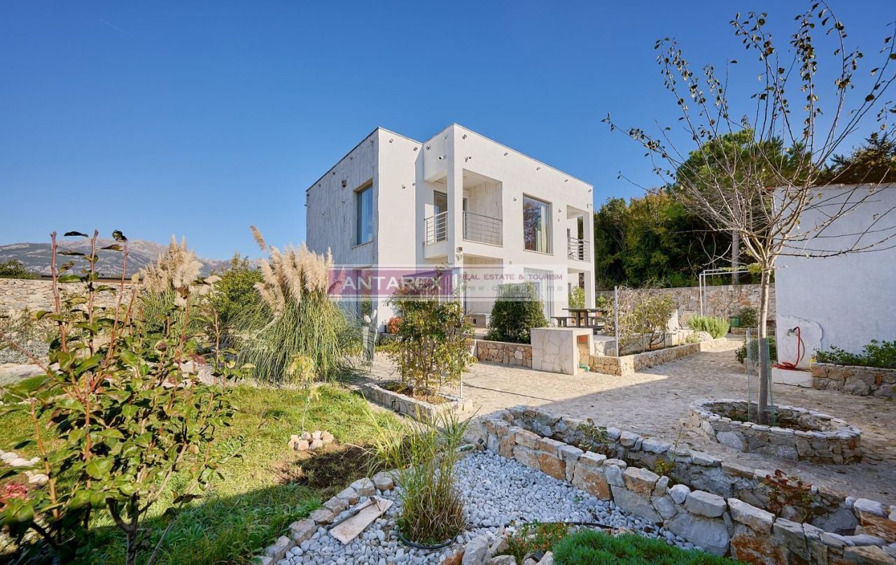 Вилла в Кримовице, Черногория, 200 м² - фото 2