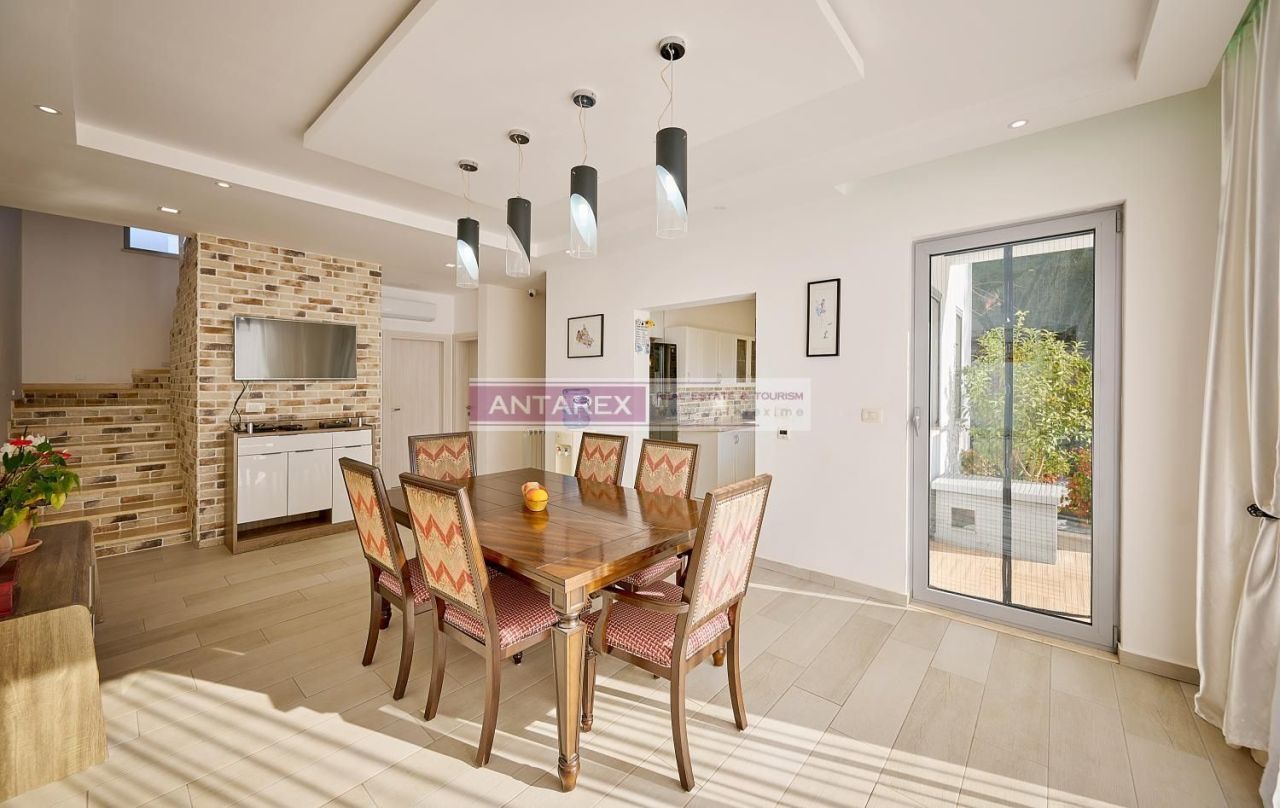 Вилла в Кримовице, Черногория, 200 м² - фото 3