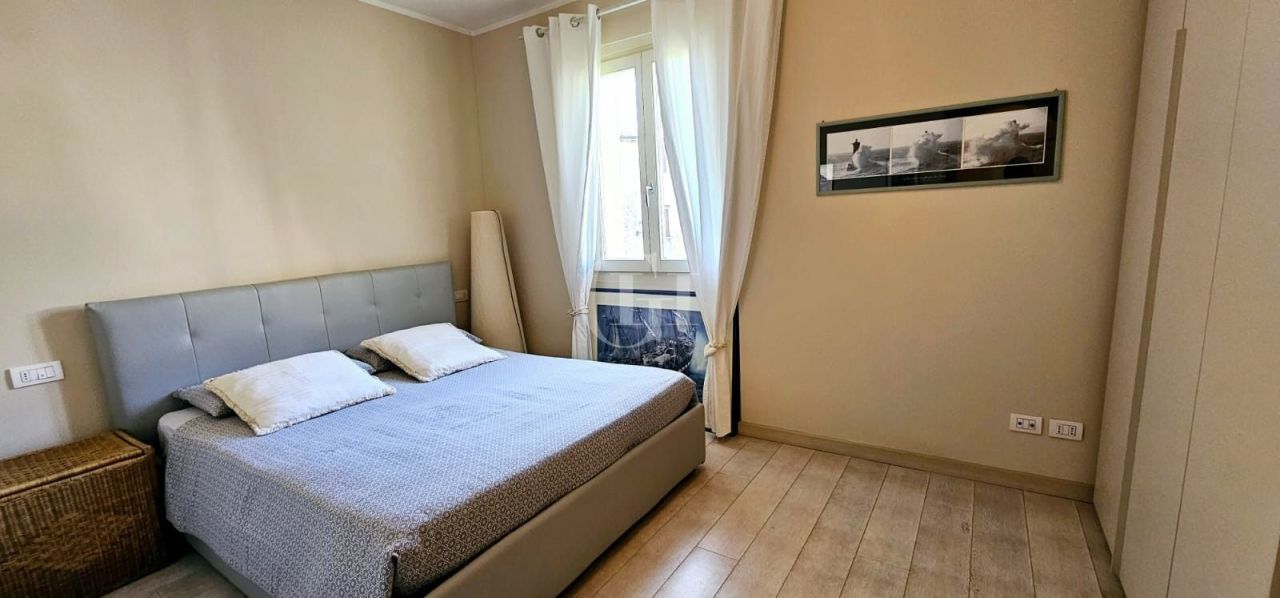 Вилла у озера Гарда, Италия, 189 м² - фото 11