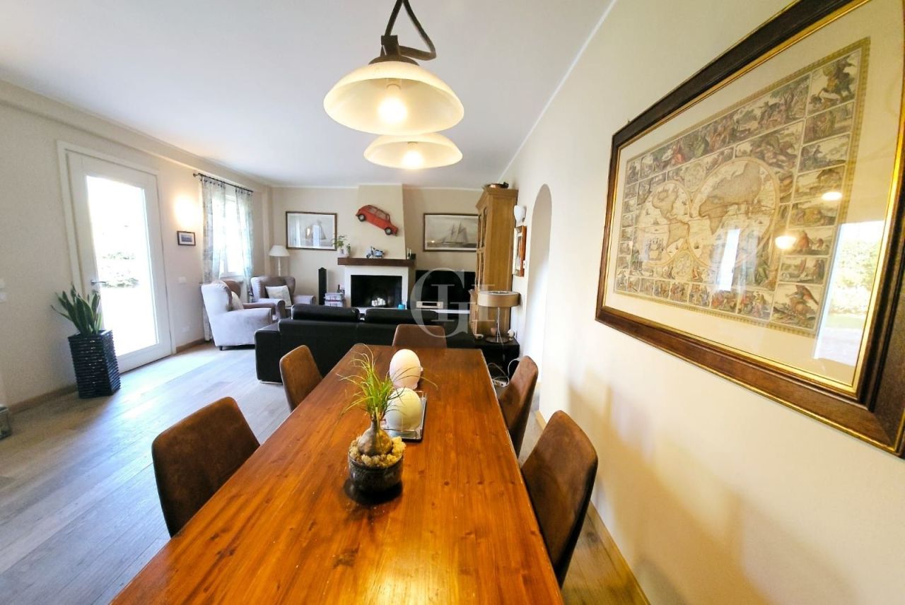 Вилла у озера Гарда, Италия, 189 м² - фото 5