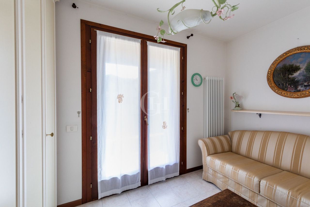 Апартаменты у озера Гарда, Италия, 55 м² - фото 8