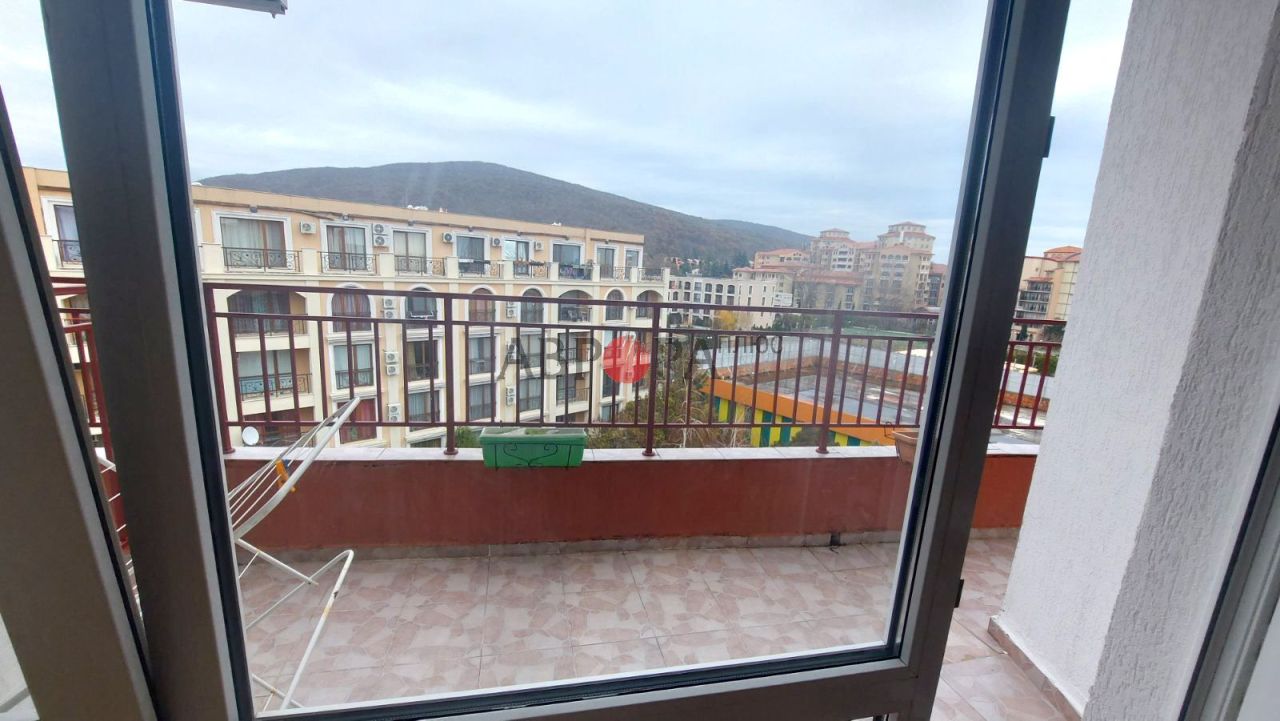 Квартира в Елените, Болгария, 107 м² - фото 5