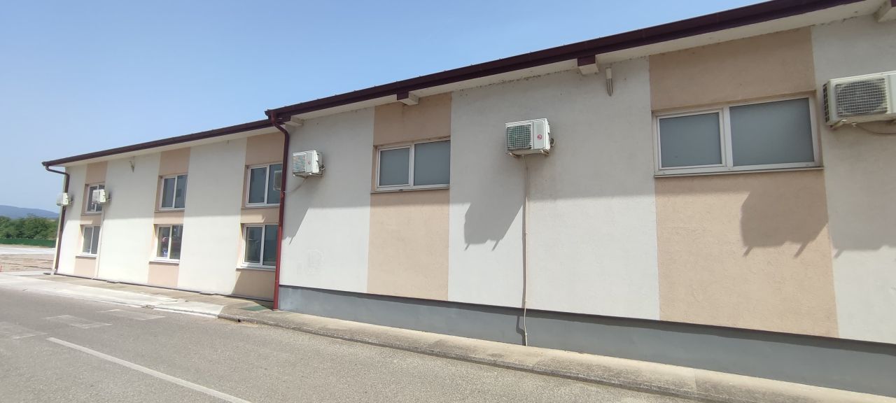 Коммерческая недвижимость в Лознице, Сербия, 476 м² - фото 2