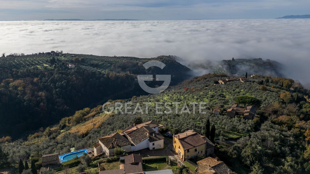 Дом в Винчи, Италия, 239 м² - фото 2