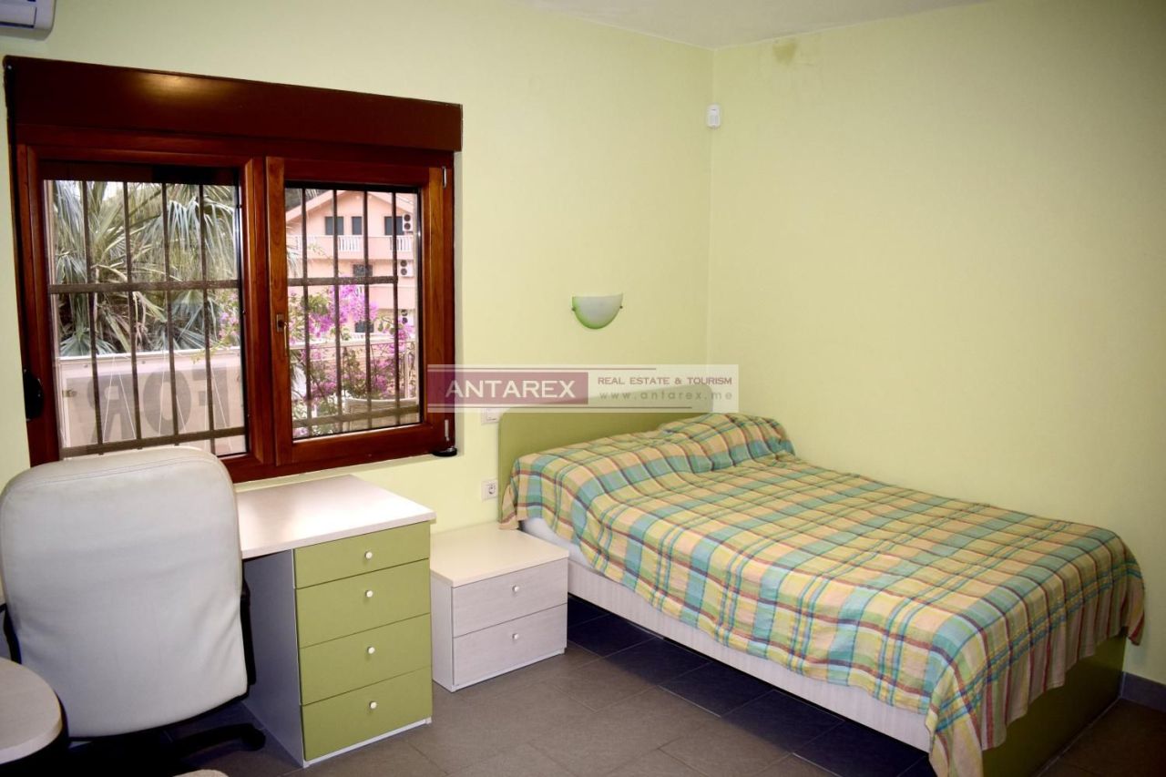 Вилла в Петроваце, Черногория, 217 м² - фото 9