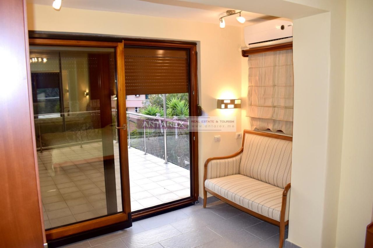 Вилла в Петроваце, Черногория, 217 м² - фото 16