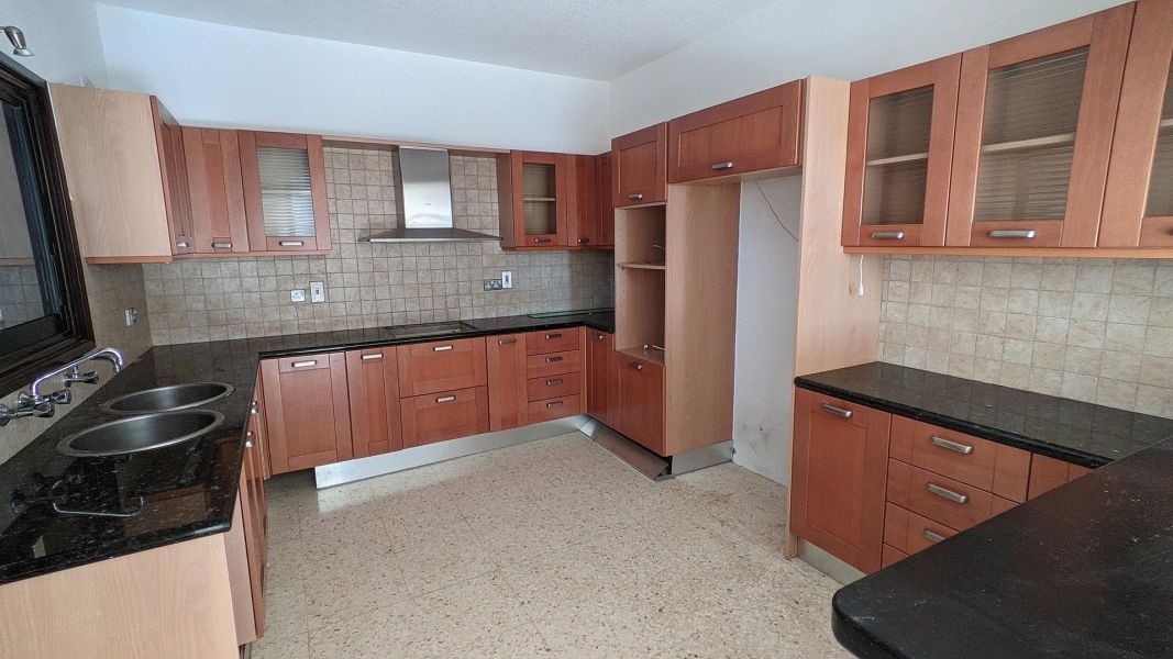 Вилла в Камаресе, Кипр, 230 м² - фото 9