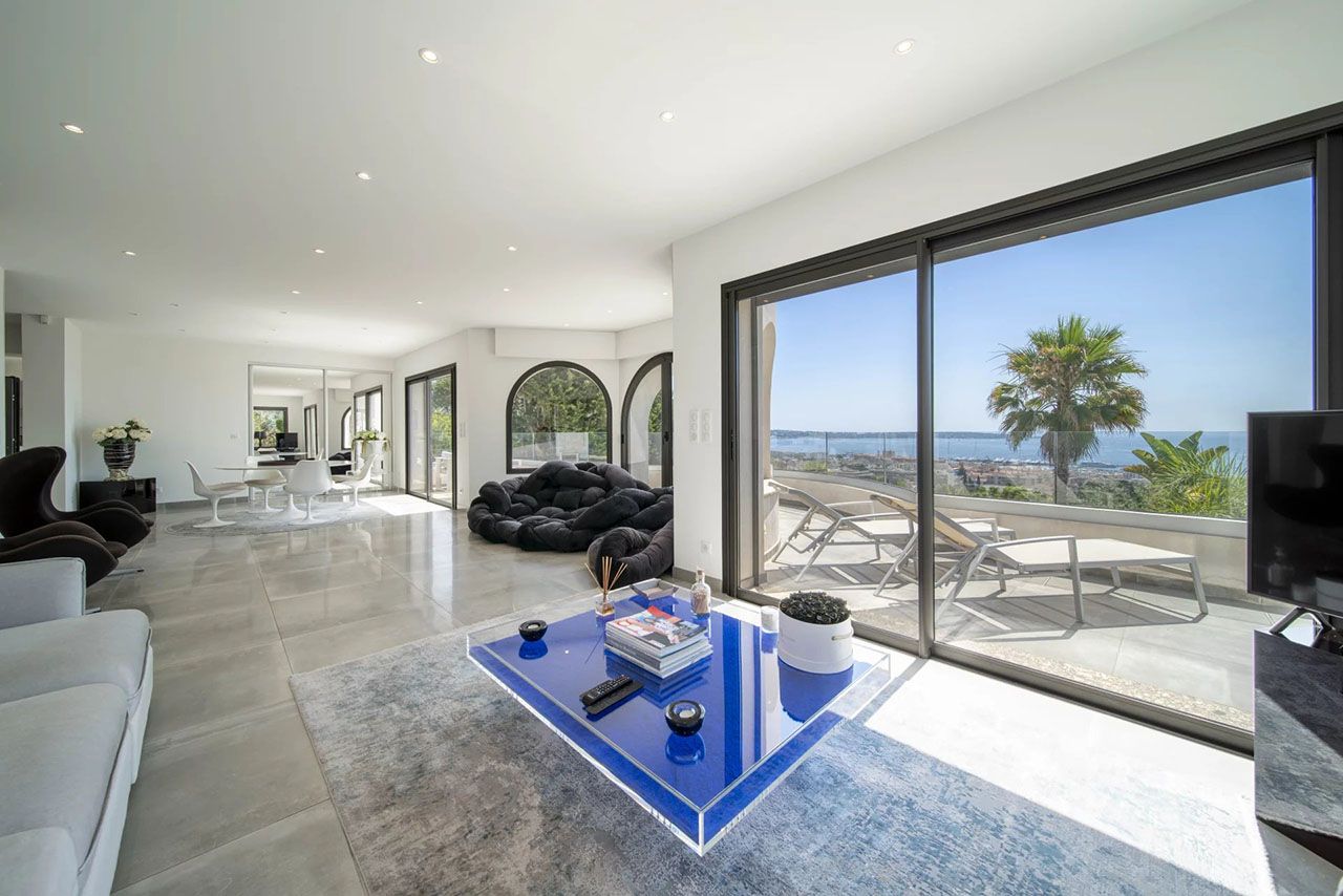 Вилла в Гольф-Жуан, Франция, 235 м² - фото 3