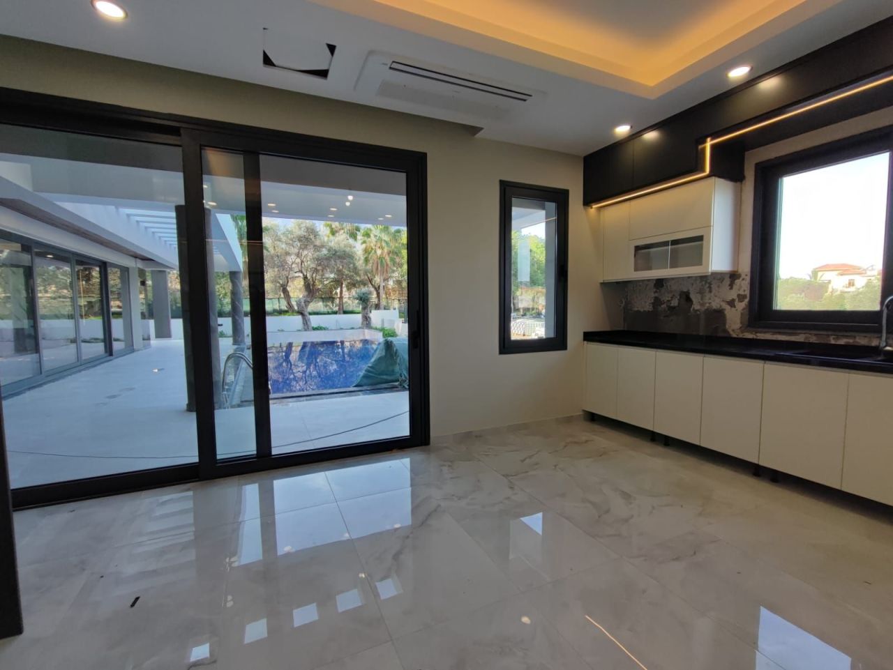 Вилла в Кирении, Кипр, 440 м² - фото 18