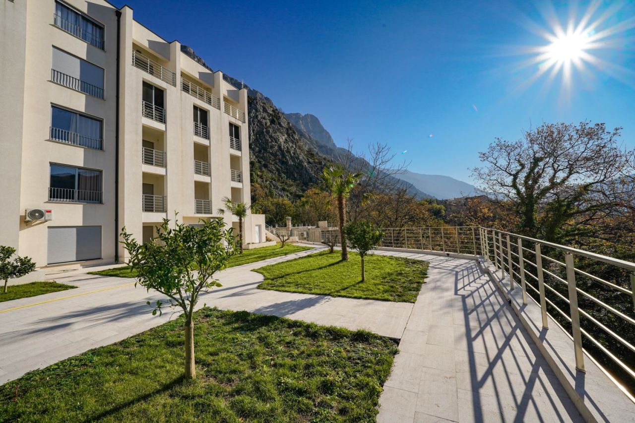 Квартира в Которе, Черногория, 58 м² - фото 2