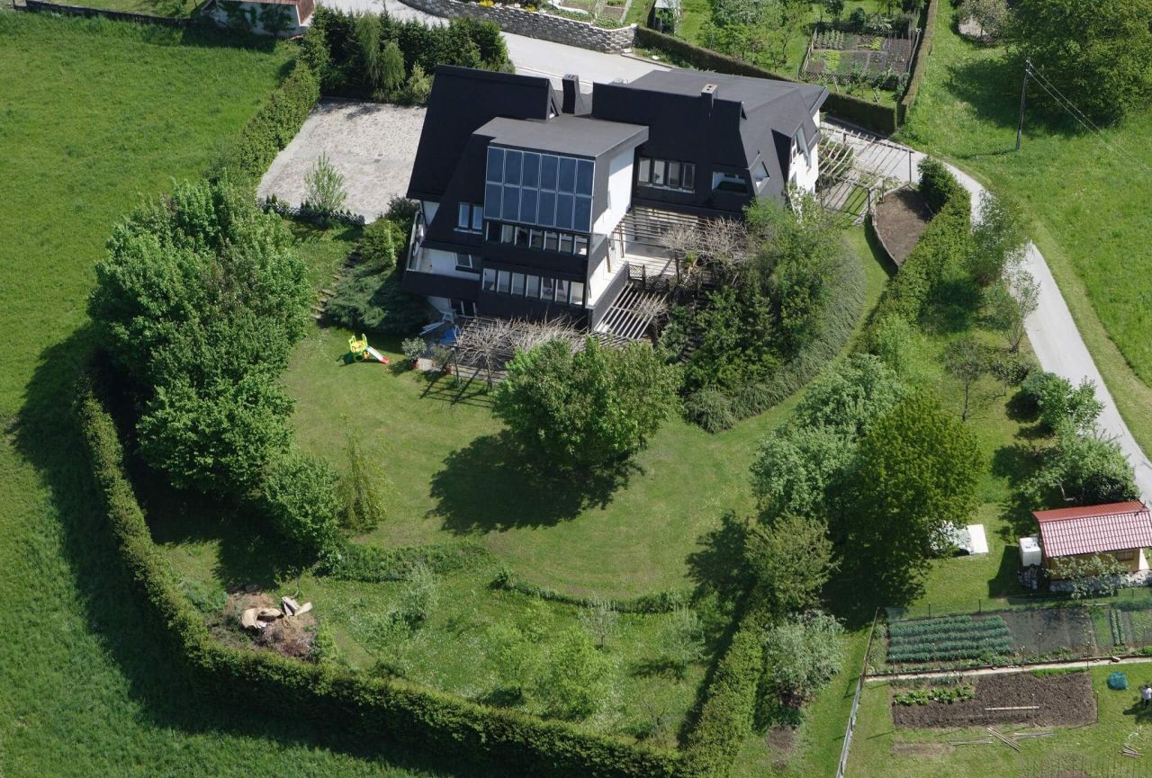 Шале в Целе, Словения, 756 м² - фото 6