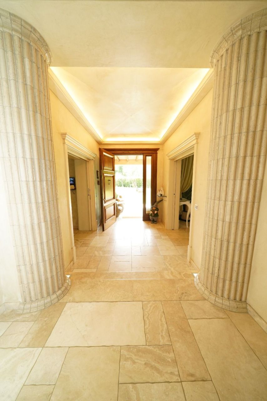 Вилла в Фивиццано, Италия, 600 м² - фото 8